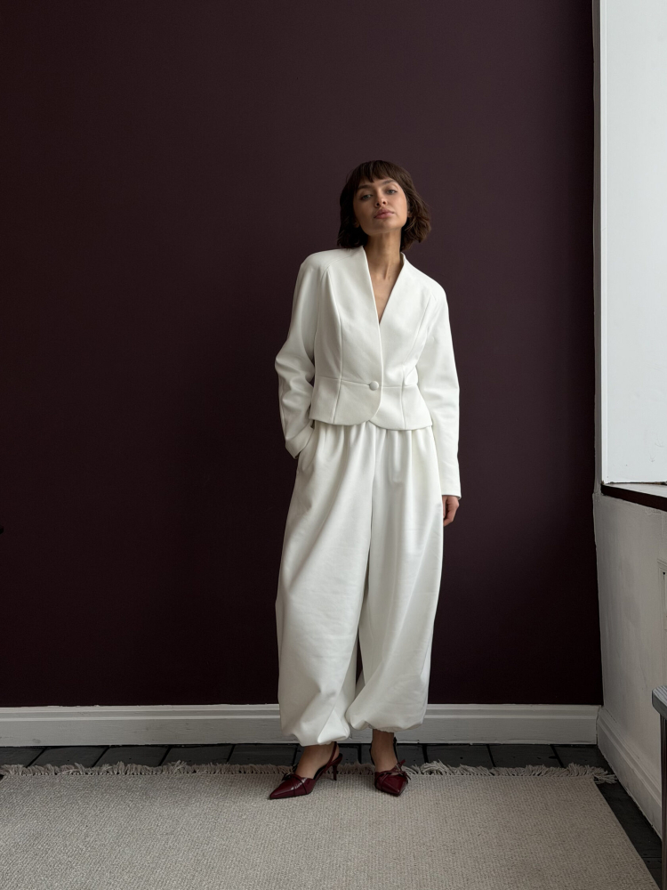 Брюки из замши