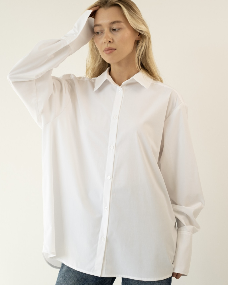 Рубашка с широкими манжетами