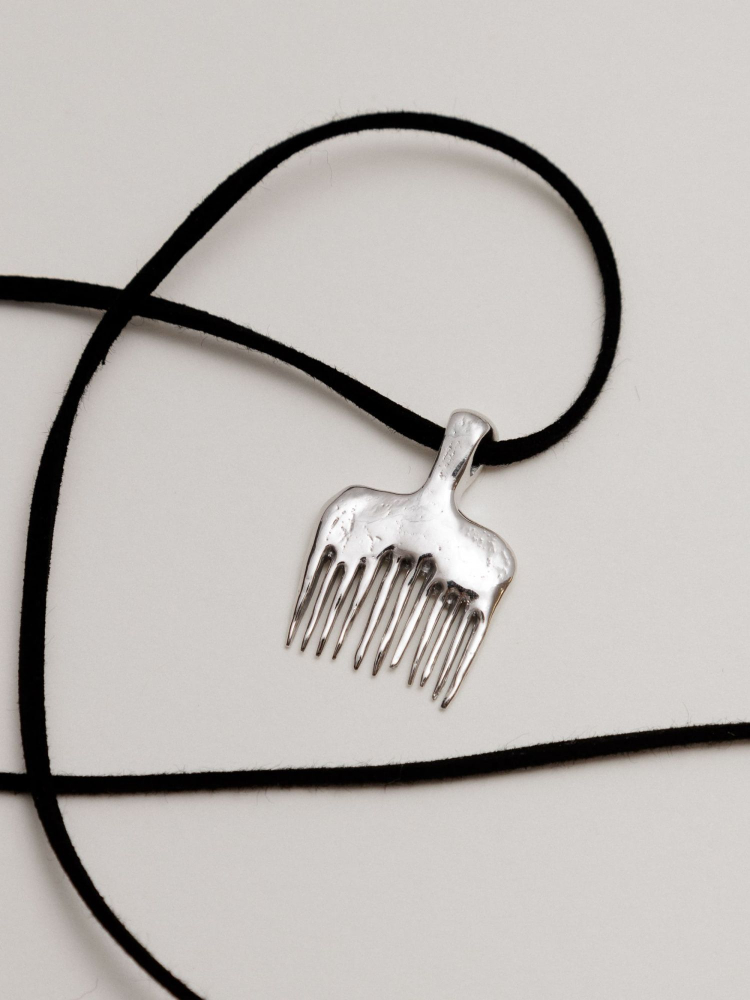 Подвеска «Чесало» Around x SHU SHA