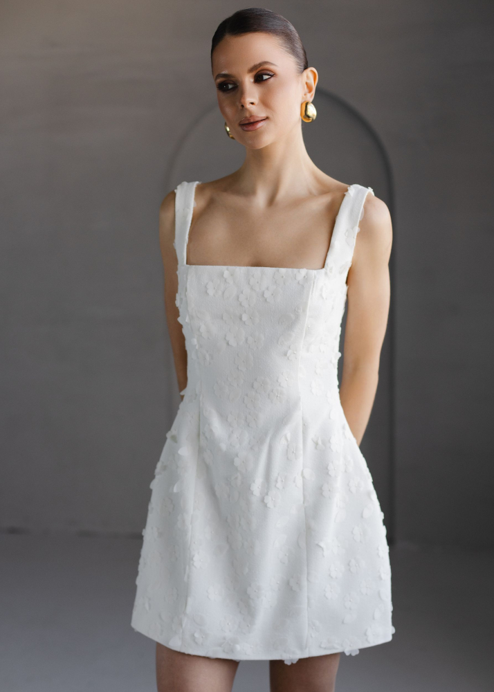 Платье из твида на лямках мини