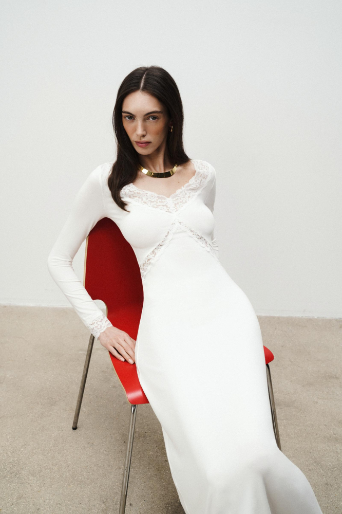 Платье из вискозы с кружевом