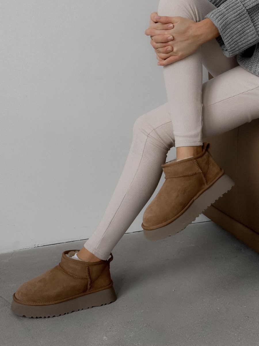 Угги из натуральной замши Угги из натуральной замши