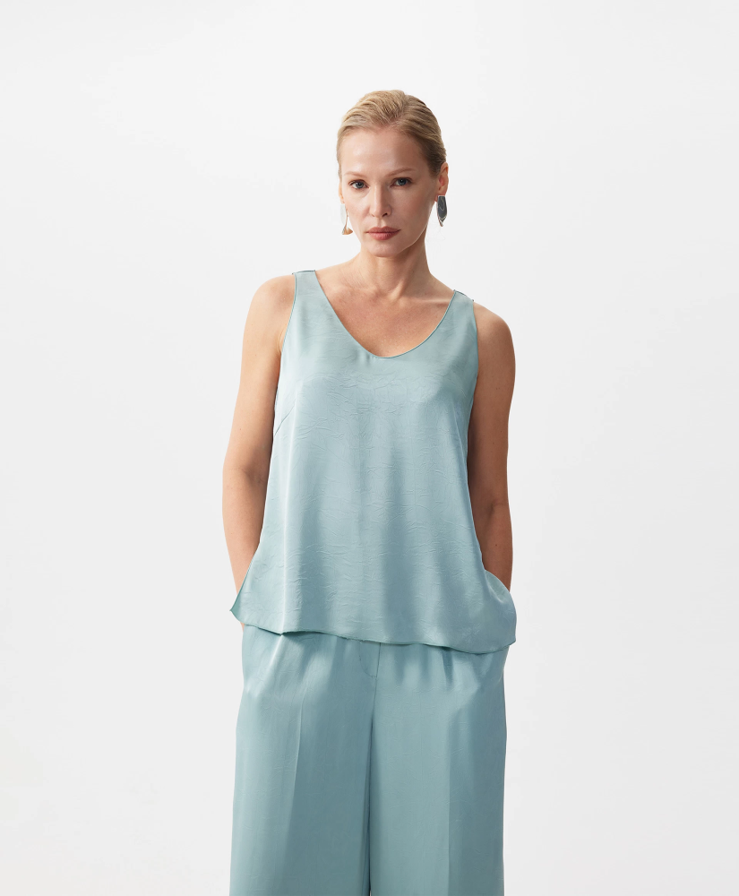 Топ прямой формы