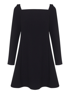 Платье-трапеция с квадратным вырезом