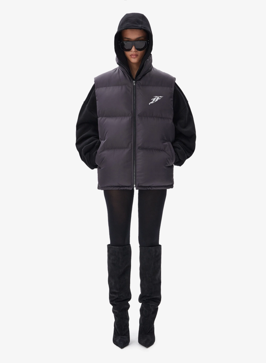 Жилет с объемным силуэтом F | ABLE, цвет: серый, VST-FBL-STBLNW-GRPHT купить онлайн