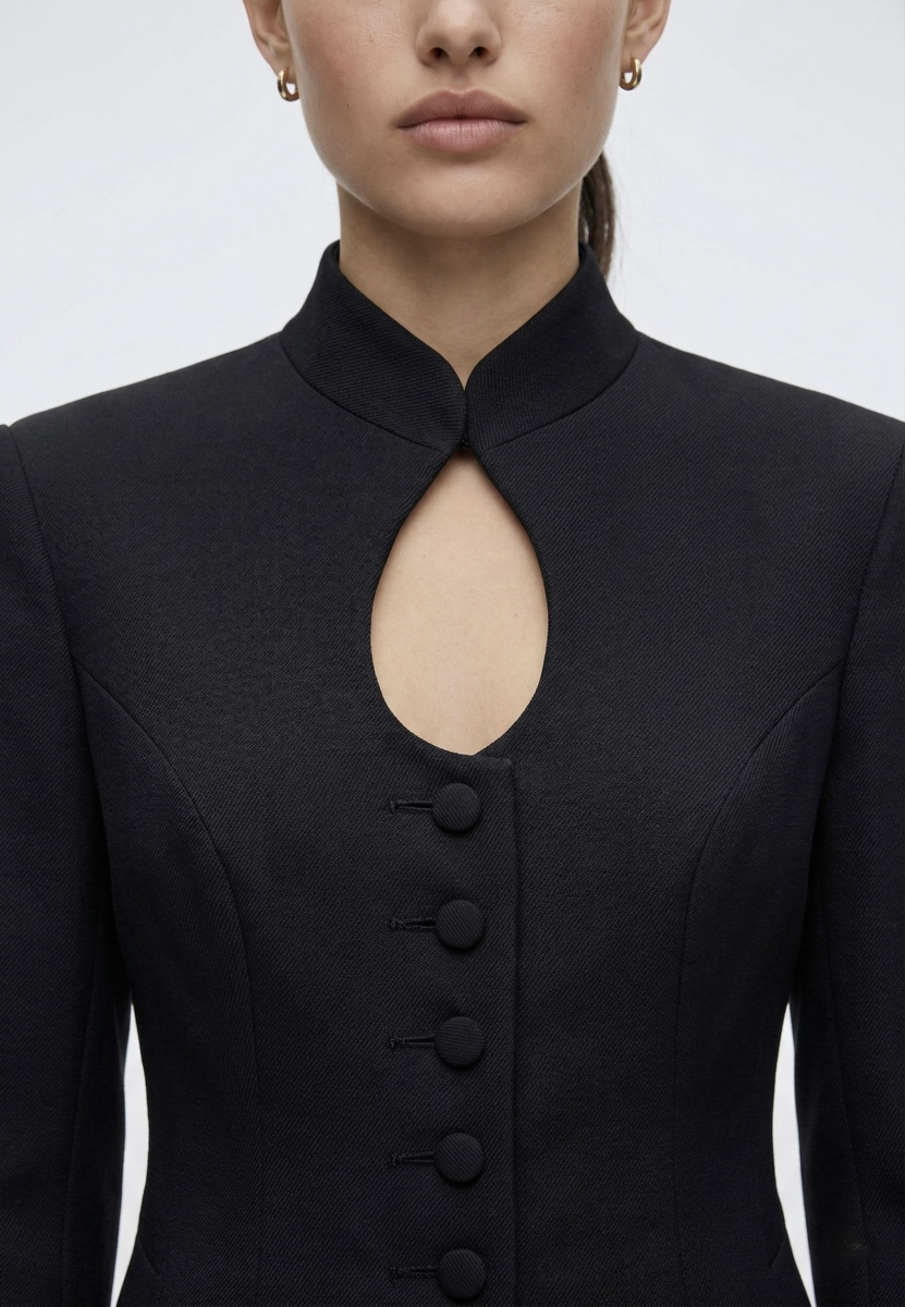 Приталенный жакет с фигурным вырезом на груди REFERT, цвет: Черный, 04-4047/1-2511 купить онлайн
