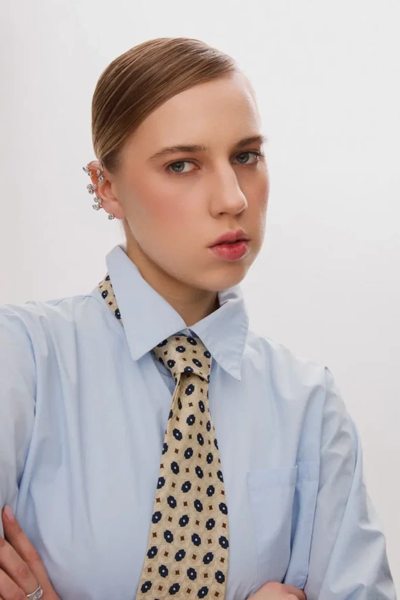 Серебряная серьга-кафф кувшинки «Васюганские болота» SBLESKOM, цвет: Серебряный, 12232 купить онлайн