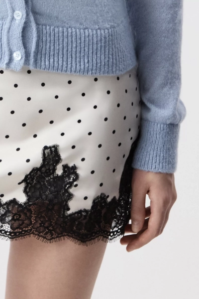 Юбка мини с кружевом Charmstore, цвет: горох на молочном 116-56160-1002 |трендовая новинка купить онлайн