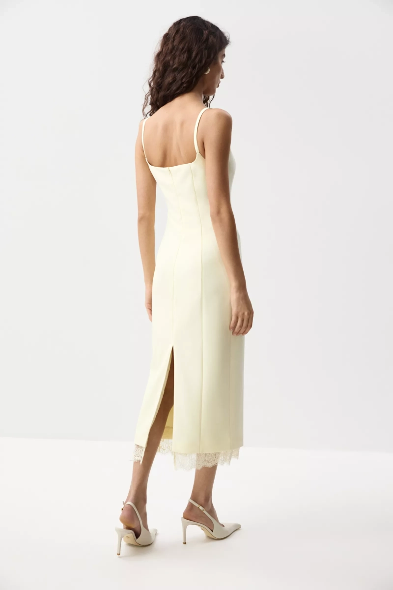 Платье макси на бретелях с кружевом Charmstore, цвет: Сливочный, 111-555103-121 купить онлайн