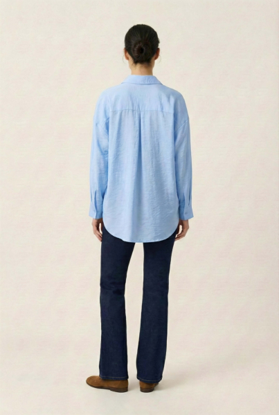 Рубашка оверсайз из вискозы REFERT, цвет: голубой, 12-3277/1-2511 купить онлайн