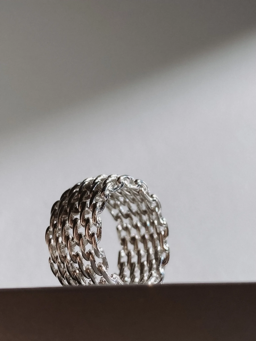 Серебряное объемное кольцо «Зацепила» SBLESKOM, цвет: Серебряный, 11661 купить онлайн