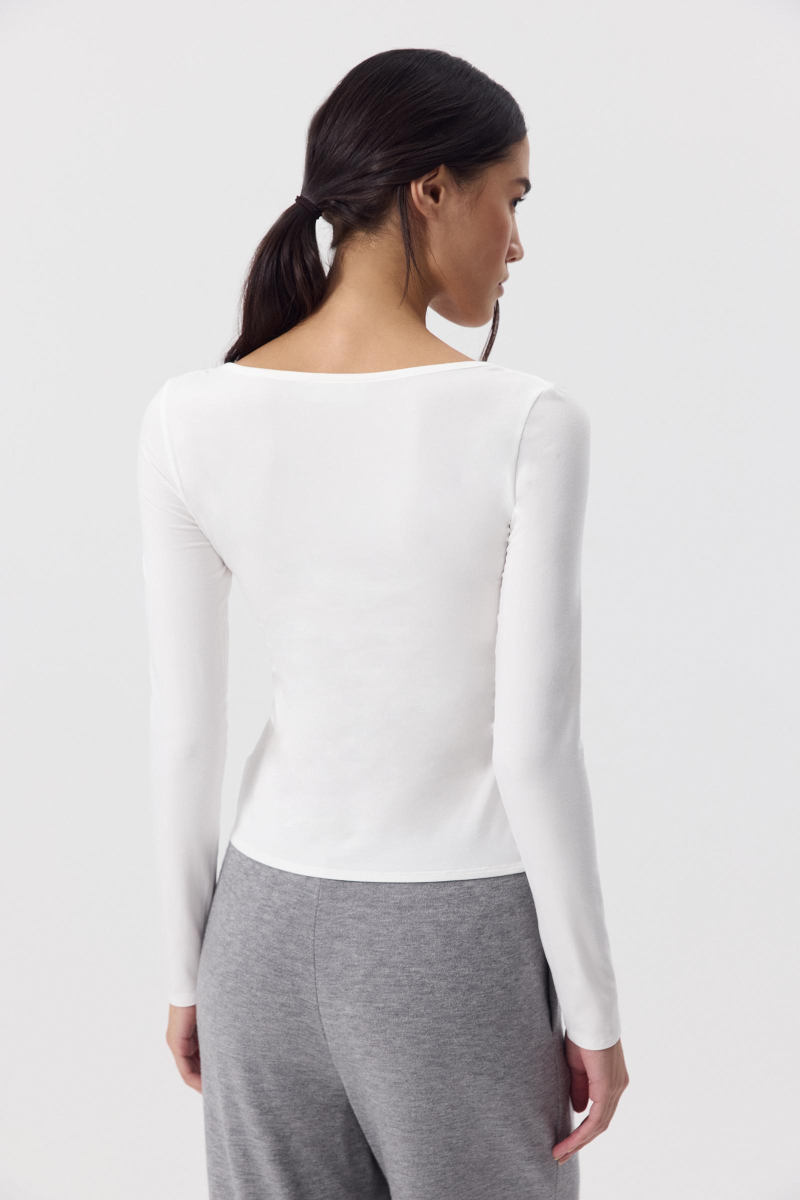 Лонгслив с пуговицами Charmstore, цвет: молочный, 205-43265-111 купить онлайн Лонгслив с пуговицами Charmstore, цвет: молочный, 205-43265-111 купить онлайн