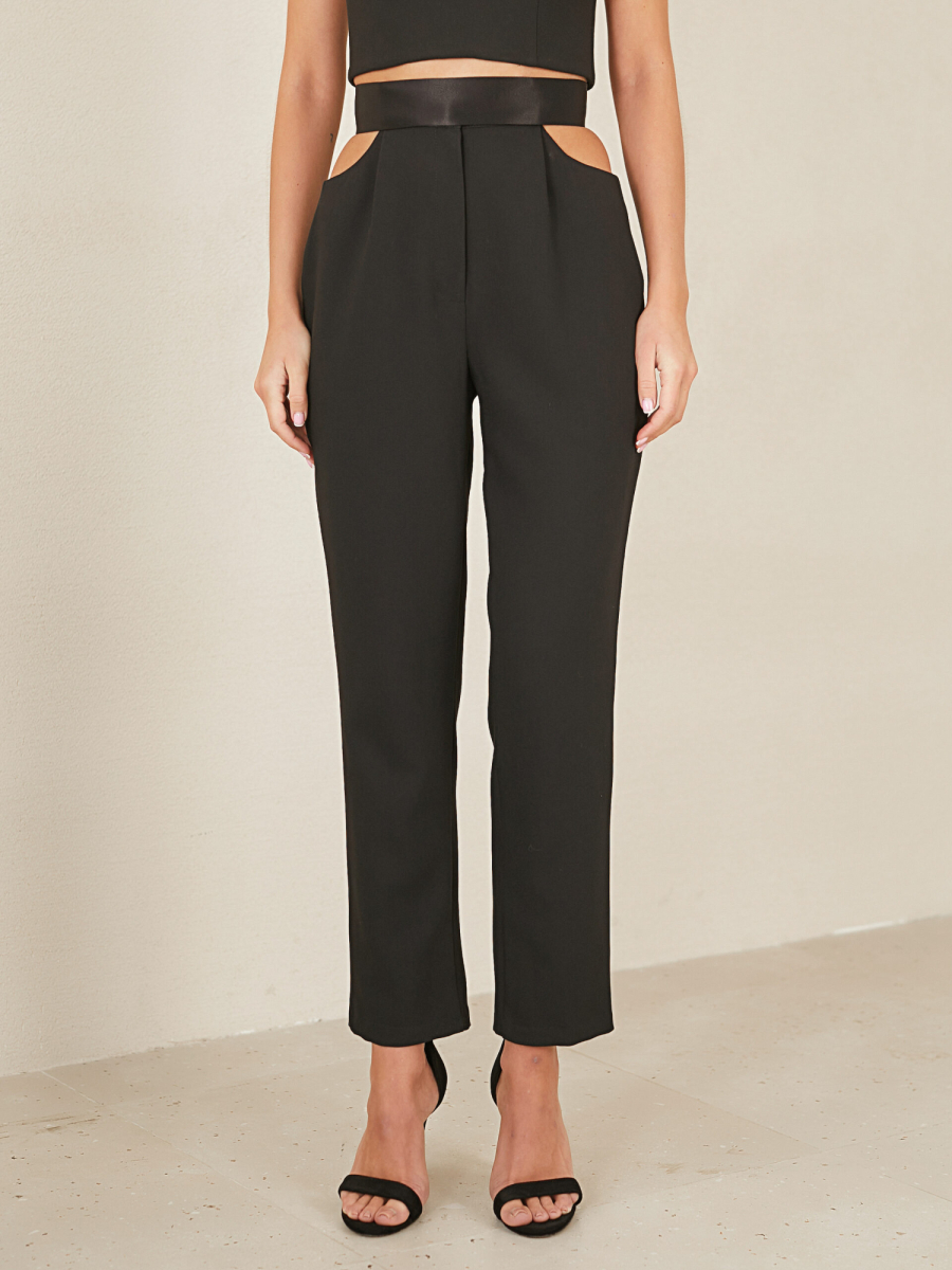 Брюки с вырезами на бедрах