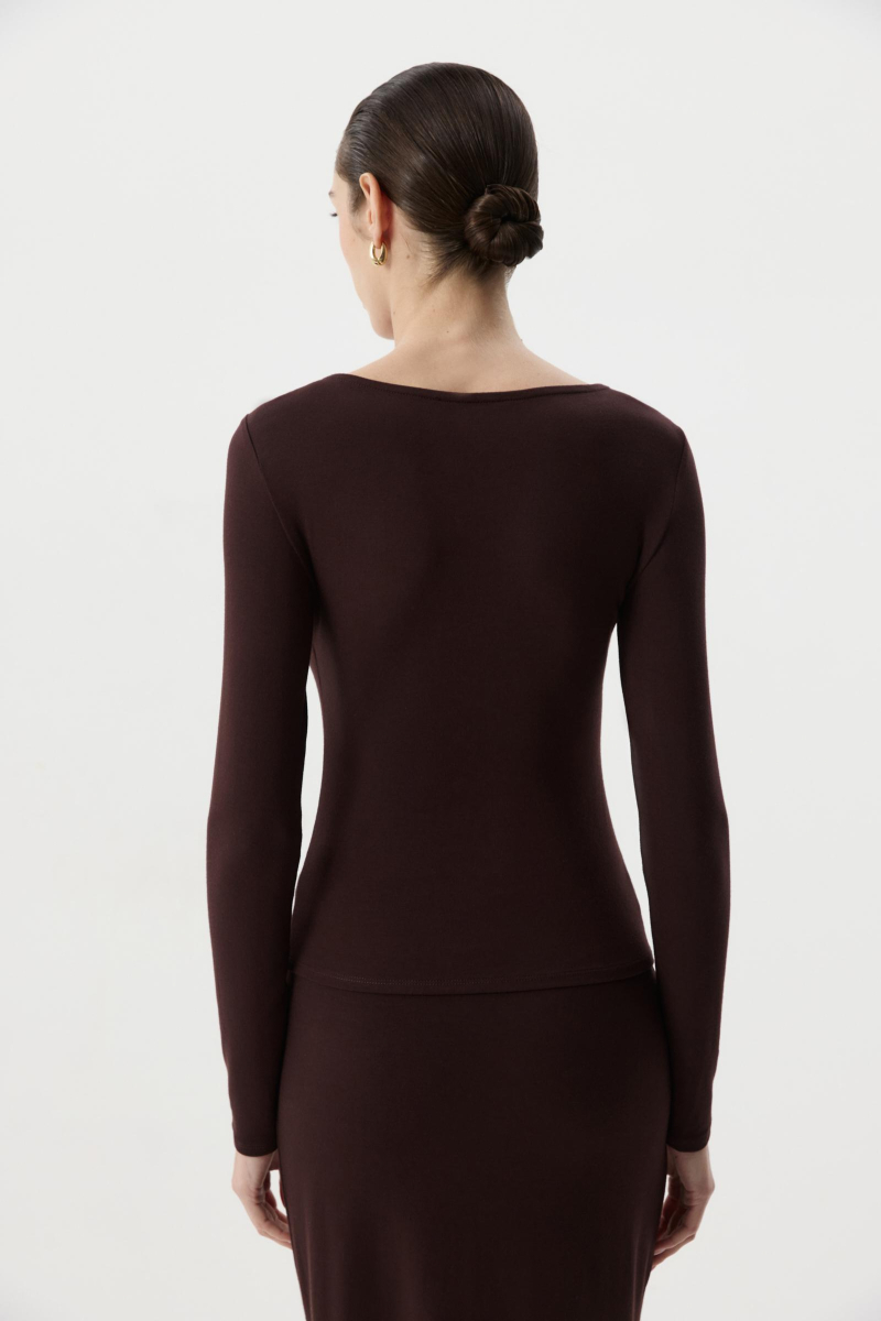 Лонгслив с декоративным элементом Charmstore, цвет: коричневый, 205-50665-551 купить онлайн