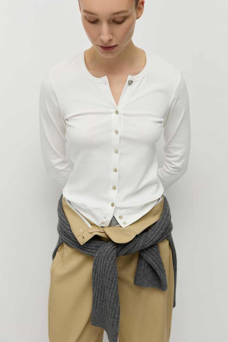 Лонгслив на пуговицах