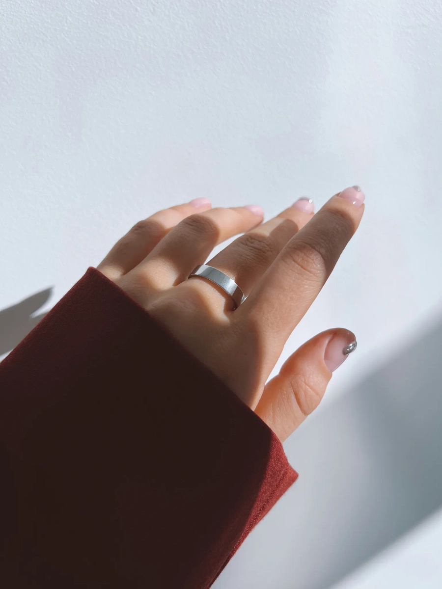 Серебряное глянцевое кольцо, 5 мм SBLESKOM, цвет: Серебряный, 10300 купить онлайн