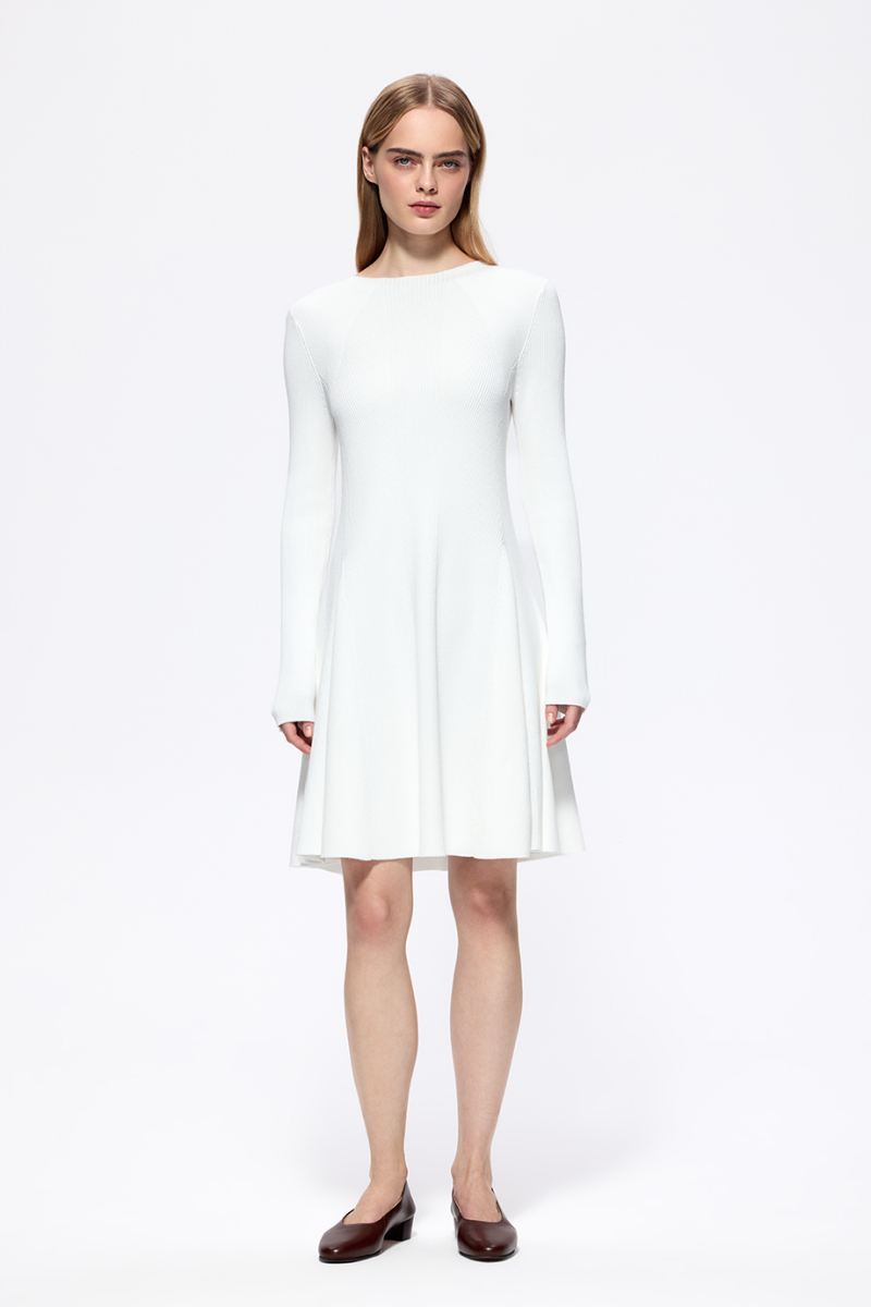 Вязаное расклешенное платье DREAMS BY ALENA AKHMADULLINA, цвет: белый, 126104070304457/102000 купить онлайн