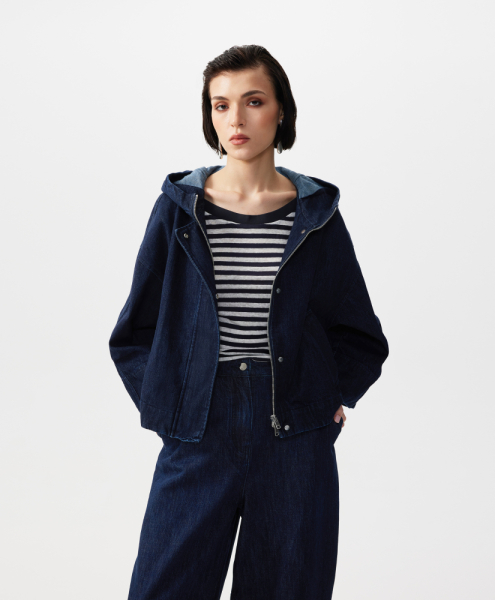 Ветровка оверсайз с капюшоном