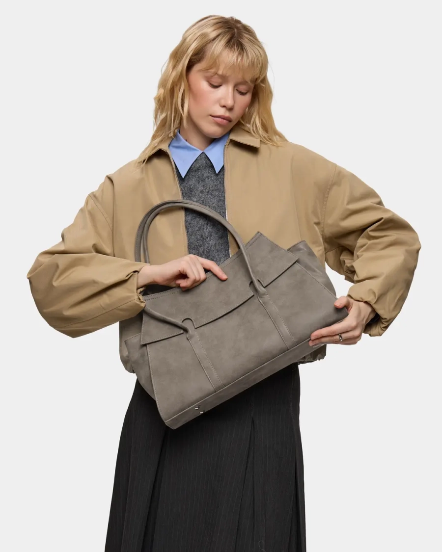 Вместительная сумка с фиксированными ручками Arny Praht, цвет: песочный  купить онлайн