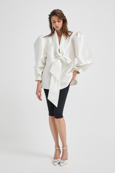 Блуза с бантом