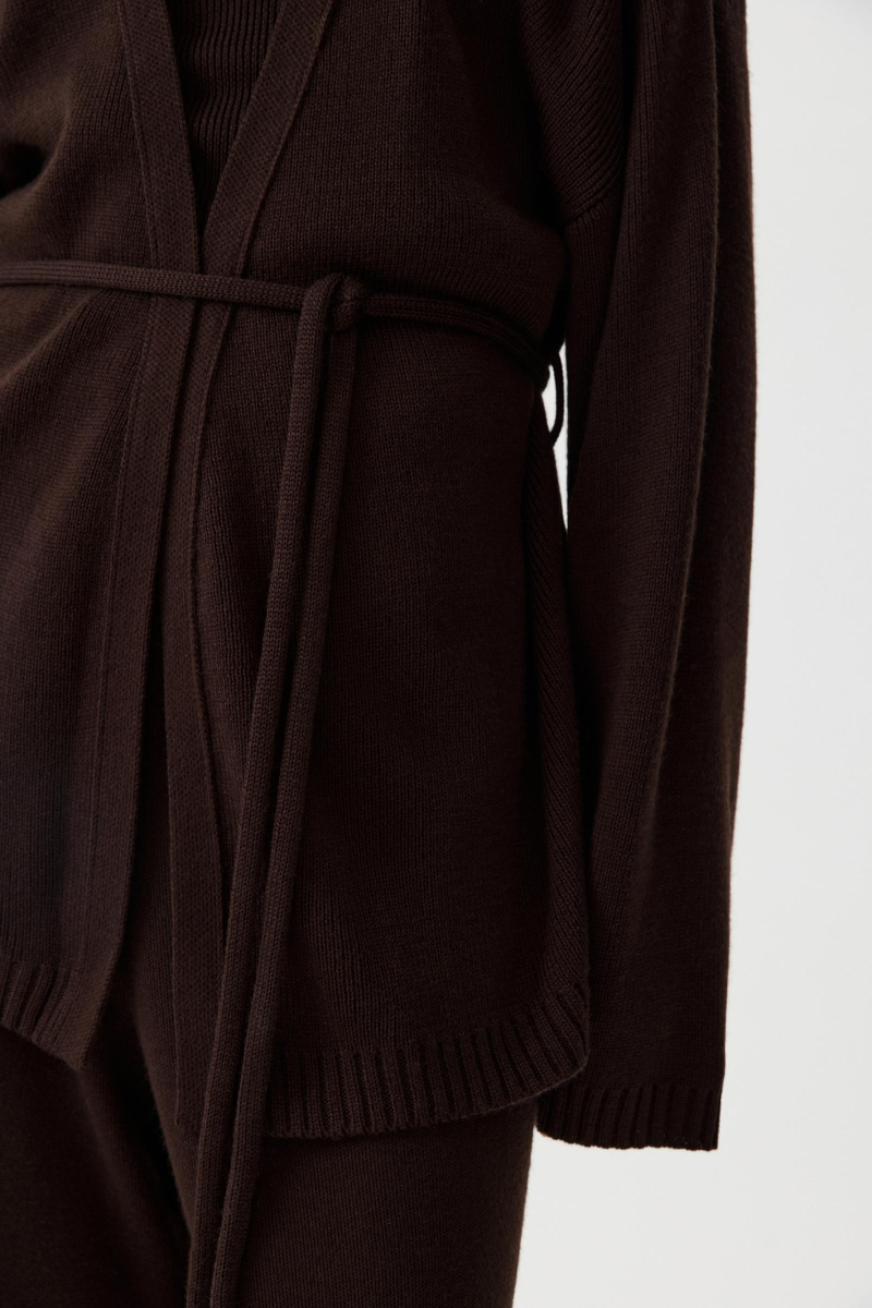 Кардиган из шерсти с поясом Charmstore, цвет: коричневый, 305-51798-551 купить онлайн