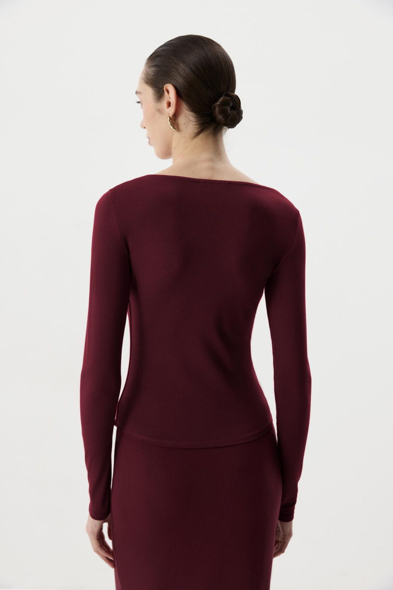 Лонгслив с декоративными пуговицами Charmstore, цвет: Бордовый, 205-51365-451 купить онлайн