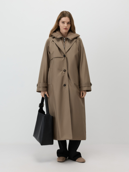 Утепленный плащ с капюшоном