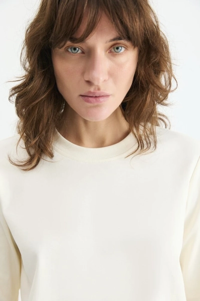 Лонгслив малообъемный Daisyknit, цвет: Сливочный,  купить онлайн Лонгслив малообъемный Daisyknit, цвет: Сливочный,  купить онлайн