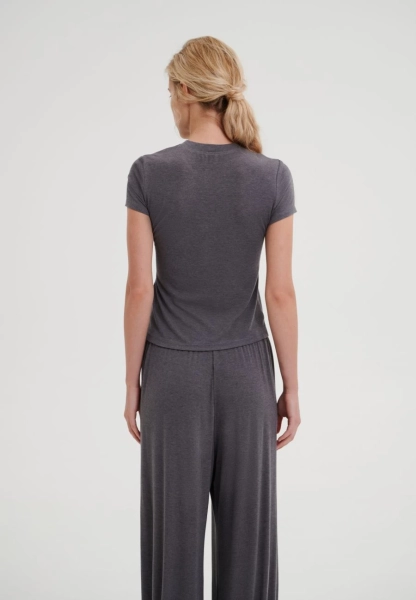 Футболка базовая CHUBA, цвет: серый,  купить онлайн