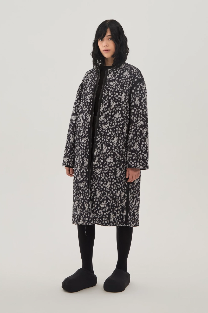 Пальто двухсторонее стеганное UNKE, цвет: Черный, 2601С00P_BL/FL купить онлайн