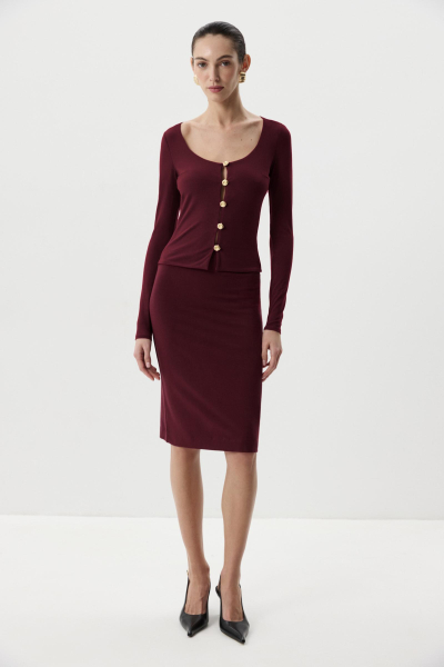 Лонгслив с декоративными пуговицами Charmstore, цвет: Бордовый, 205-51365-451 купить онлайн