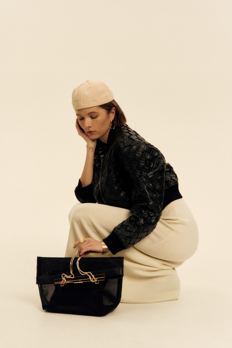 Бомбер из плетеной кожи SAGAS, цвет: Черный, 7300201 купить онлайн Бомбер из плетеной кожи SAGAS, цвет: Черный, 7300201 купить онлайн