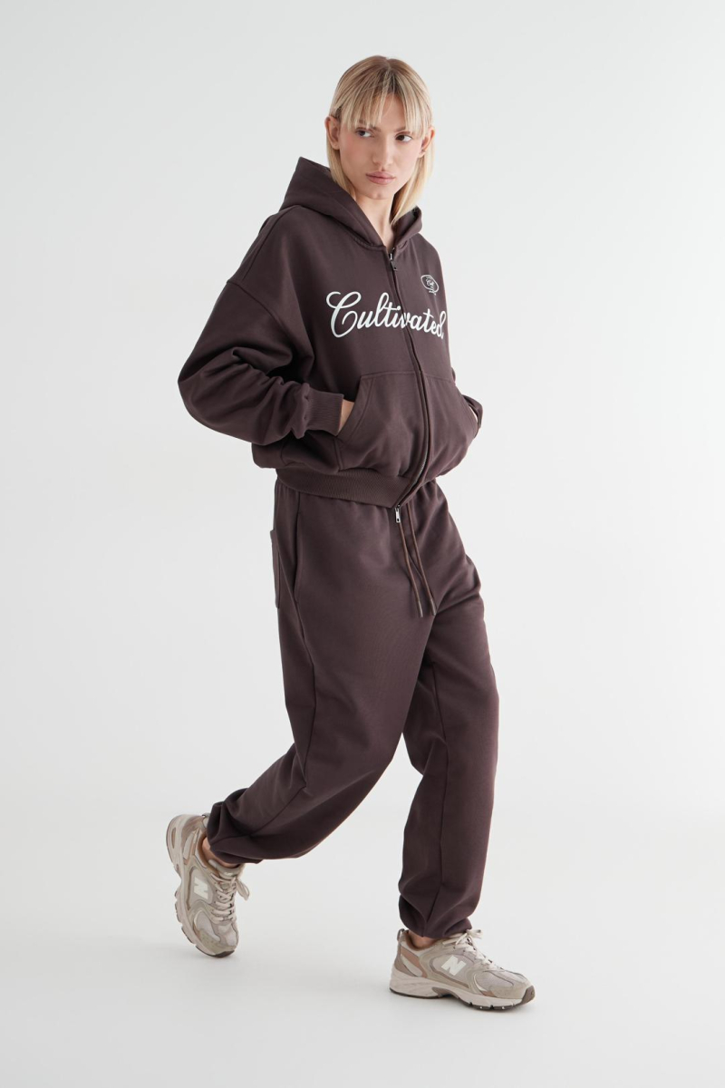 Джоггеры женские «Город» CULTBASE, цвет: коричневый,  купить онлайн