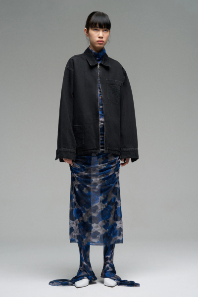 Джинсовая куртка на молнии