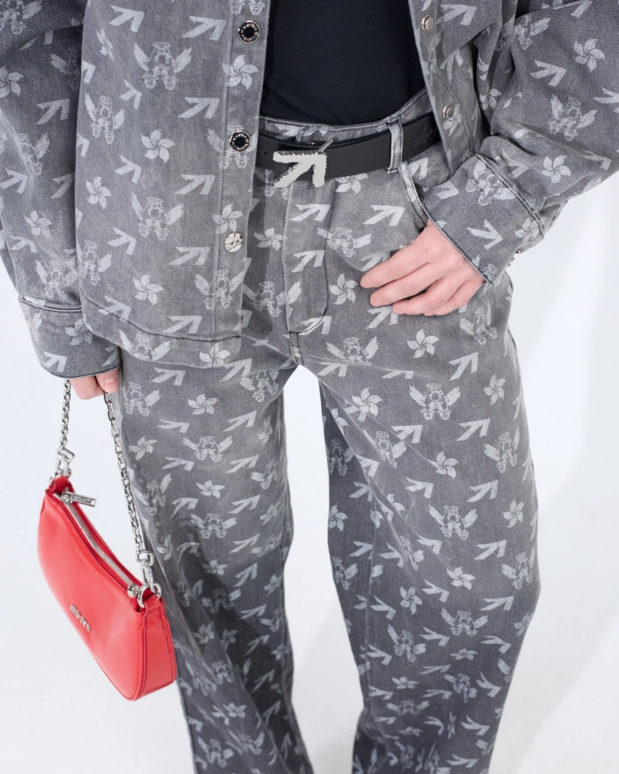 Джинсы женские с градиентом и монограммой ASIA ST 71, цвет: серый, Ast71.jeans-denim-mngrm-w-grey купить онлайн