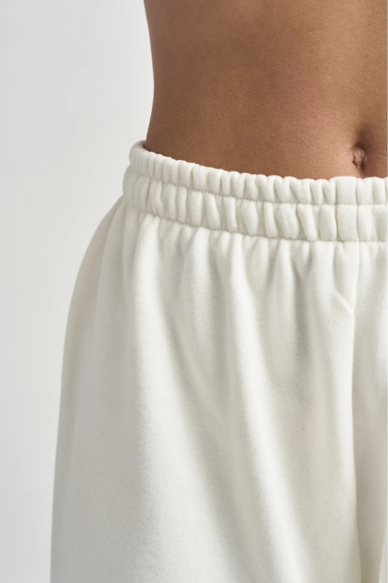 Брюки-трубы Erist store, цвет: белый, НФ-00003410 купить онлайн