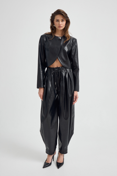 Укороченный жакет из экокожи Shtripling, цвет: Черный, SHJKT009BLK купить онлайн