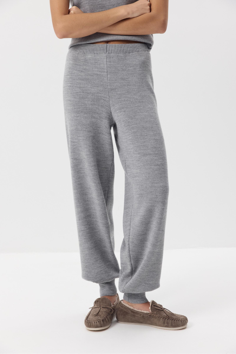 Брюки - джоггеры вязаные с шерстью Брюки - джоггеры вязаные с шерстью