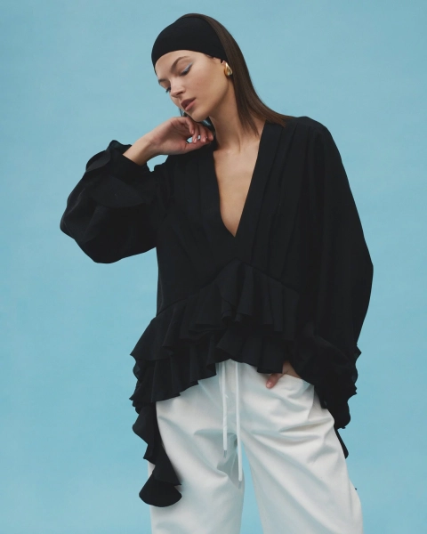Блуза с воланами Anmuse, цвет: Черный, RB23W61-BLC купить онлайн