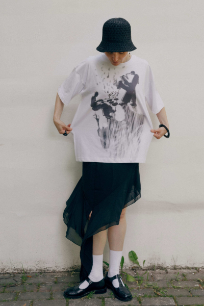 Футболка звуковые блики