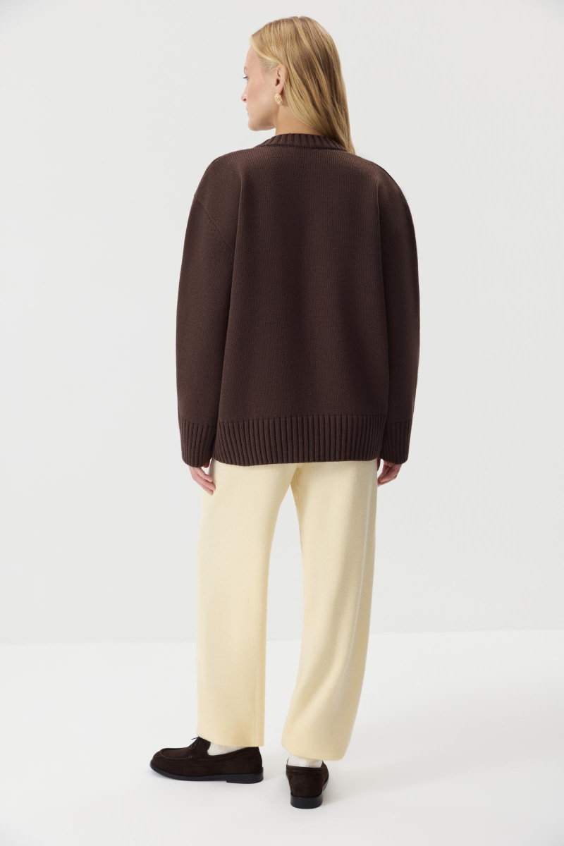 Джемпер V-neck из шерсти мериноса Charmstore, цвет: шоколадный, 303-45698-551 купить онлайн