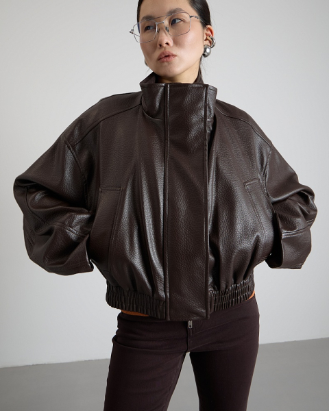 Бомбер из экокожи