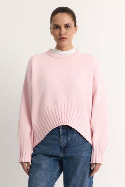 Джемпер с асимметричным низом