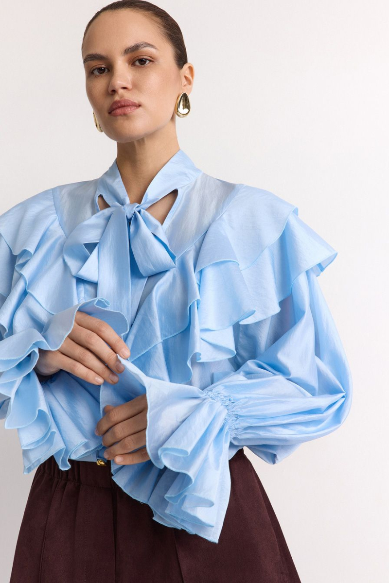 Блуза с воланами TOPTOP, цвет: голубой, TTS.020.17360.600 купить онлайн