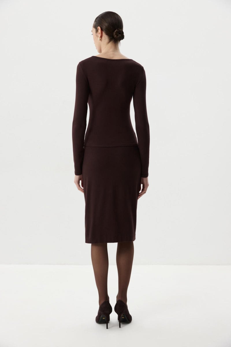 Лонгслив с декоративным элементом Charmstore, цвет: коричневый, 205-50665-551 купить онлайн