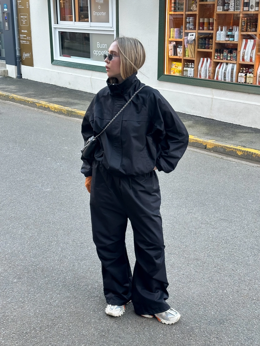 Олимпийка "Ностальгия" MIARTLAND, цвет: Черный, НФ-00000885 купить онлайн