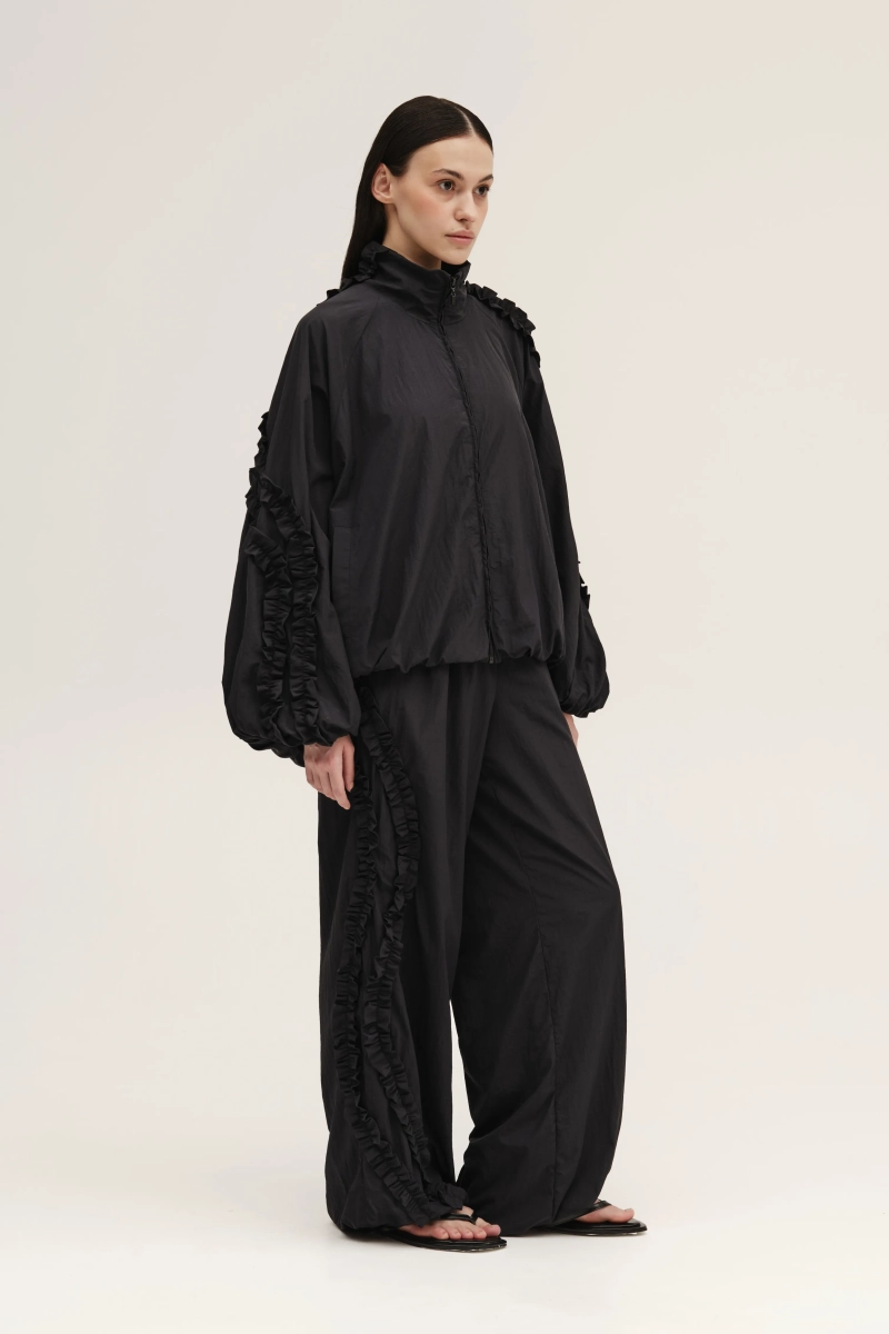 Брюки с поплывшими лампасами UNKE, цвет: Черный, 2602T001N_BL купить онлайн