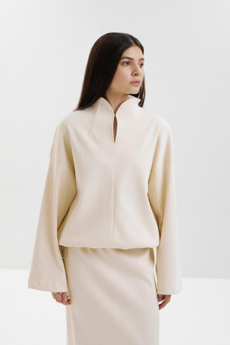 Свитшот с акцентным вырезом marte, цвет: бежевый,  купить онлайн