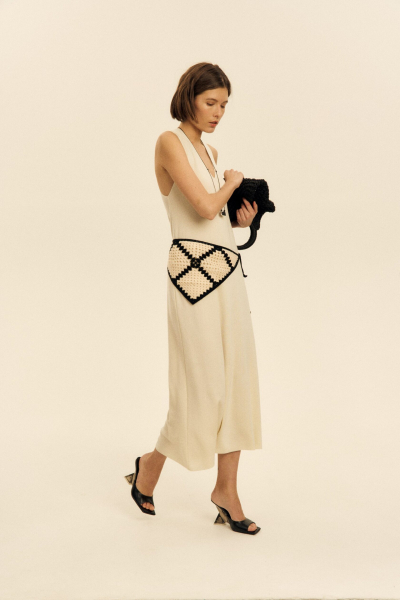 Платье трикотажное с крестом на спине SAGAS, цвет: белый, 250001 купить онлайн