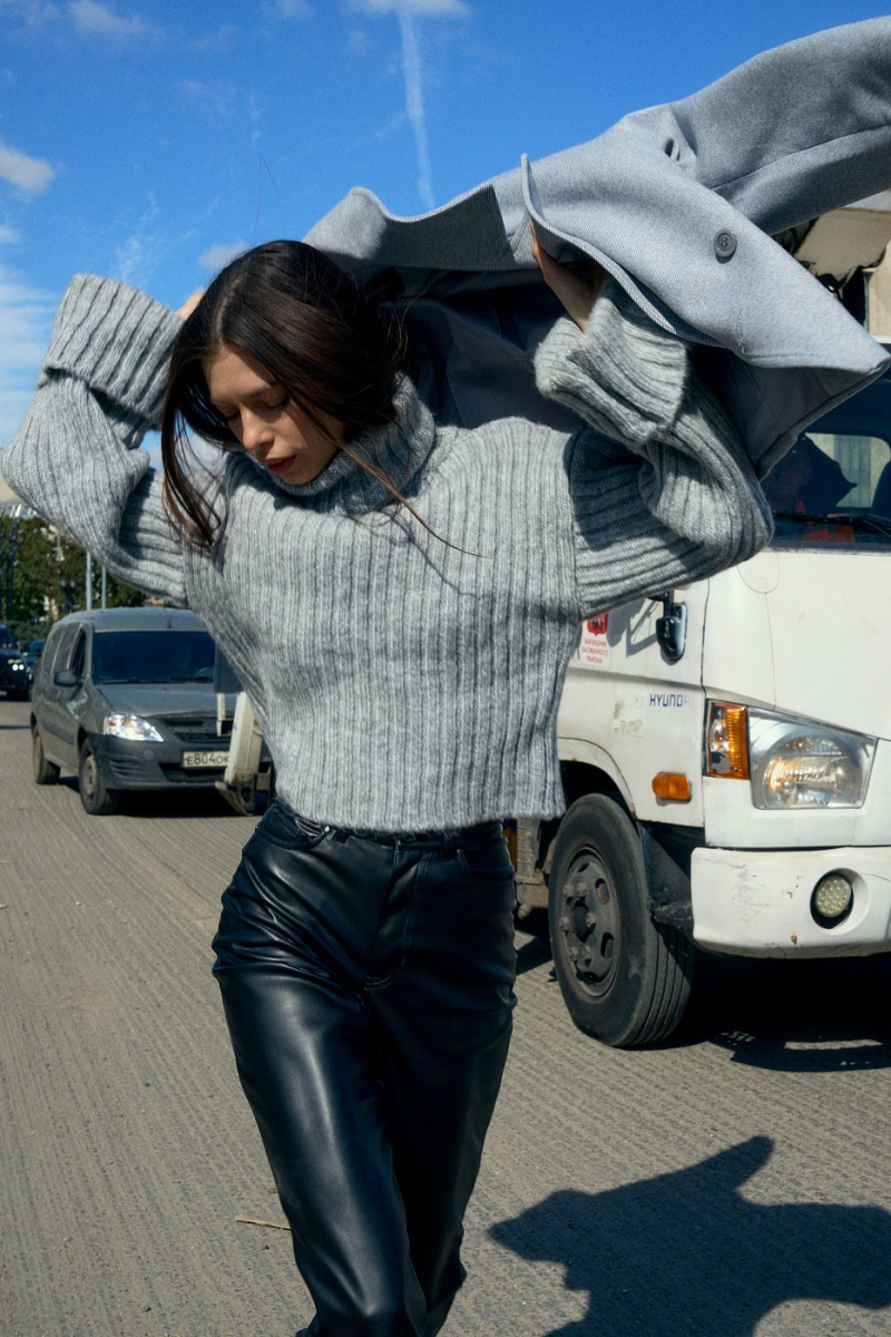 Свитер укороченный SODAMODA, цвет: серый, 15727 купить онлайн Свитер укороченный SODAMODA, цвет: серый, 15727 купить онлайн